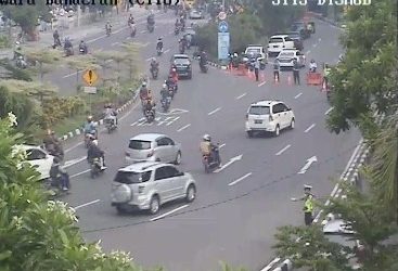 Kurangi Angka Kecelakaan Dishub dan Polrestabes Lakukan Kanalisasi Frontage Road A Yani