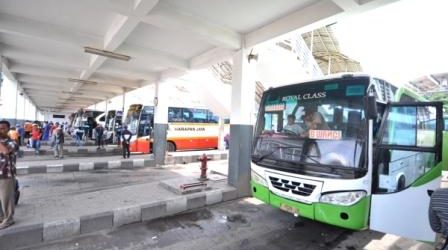 Pemkot Surabaya Tindak Tegas Bus Nakal Di Terminal Purabaya