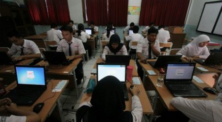Ujian Nasional Tingkat SMA di Jatim Sudah Seratus Persen Berbasis Komputer