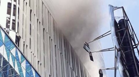 Kebakaran Melanda Tunjungan Plaza
