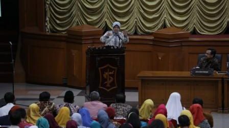 Jelang UNAS, Kepala Sekolah SD/SMP se-Surabaya Diberi Wejangan Wali Kota Risma