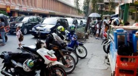 YLPK Sebut di Surabaya Masih Marak Parkir Liar Tanpa Karcis