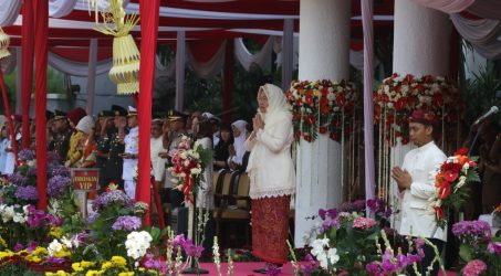 Perayaan HUT Surabaya ke 725 Berkonsep Resepsi