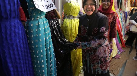 Perekonomian Surabaya Kembali Bergerak, Wali Kota Risma Tersenyum Lega