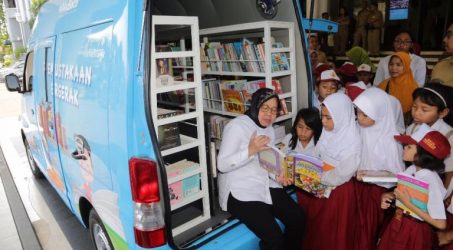 Pemkot Surabaya Aktif Arahkan Anak untuk Gemar Membaca