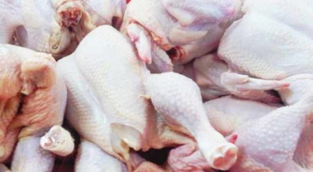 Operasi Pasar Pemkot Surabaya untuk Tekan Harga Ayam yang Melonjak