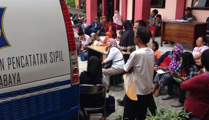 Layanan Pembuatan Akte Kelahiran di Surabaya Via Daring Cuma 15 Menit
