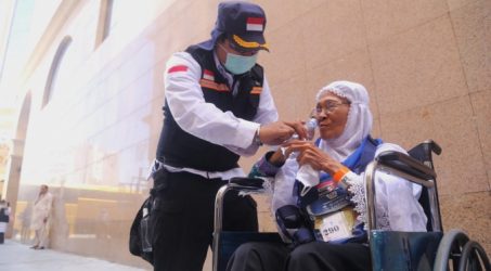 Tim Gerak Cepat Siaga 24 Jam Bantu Jemaah Haji