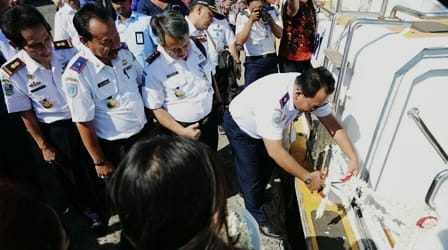 Pakai Kapal Cepat, Pamekasan-Probolinggo Hanya 1,5 Jam