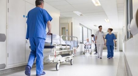 Tak Cukup Google Translate, di Pasar Global Mahasiswa Keperawatan Harus Mahir Bahasa Inggris