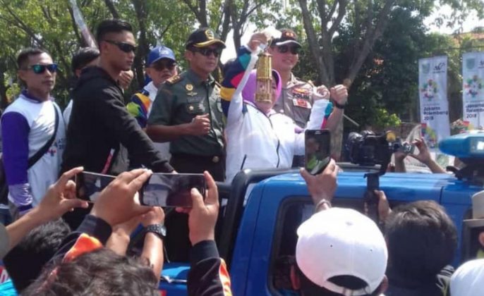 Walikota Probolinggo, Arak Tinder Box Asean Games 2018