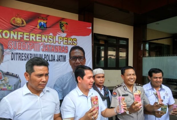 Polda Jatim Ungkap Penipuan Penggandaan dengan Uang Palsu, Begini Modusnya