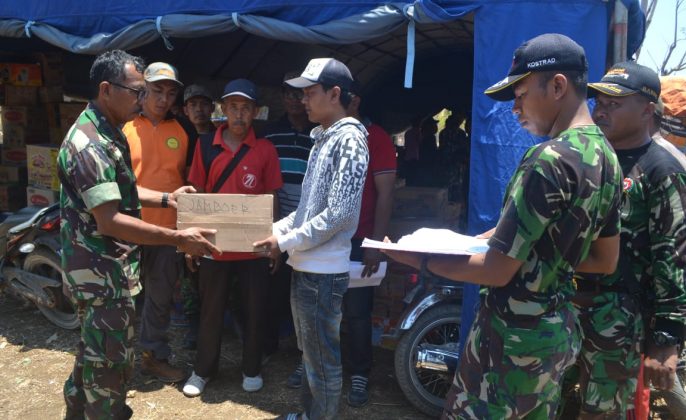 14 Desa di Pulau Sapudi Terima Bantuan dari TNI-Polri