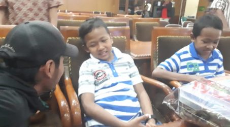 RSUD dr Soetomo dan Rektor Unair Lepas Kepulangan Rochman Rochim