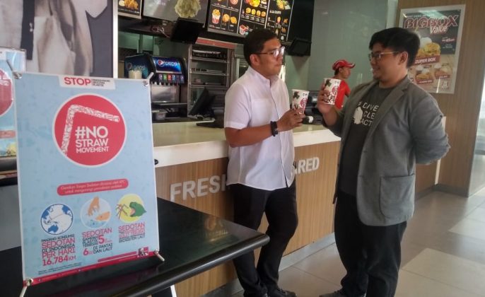 KFC Indonesia Ajak Konsumen Tolak Sedotan Plastik Sekali Pakai