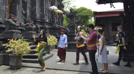 Delegasi SNS Terpesona Wisata Kawasan Religi