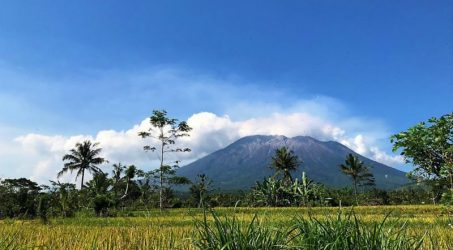 BPBD minta masyarakat tenang hadapi erupsi Gunung Agung