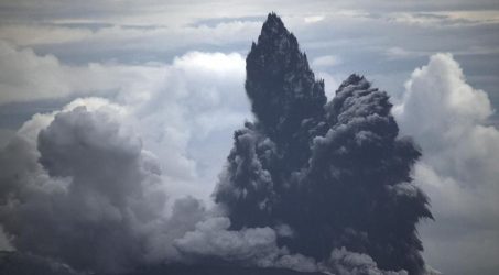 PVMBG: Anak Krakatau Alami 46 Kegempaan Letusan