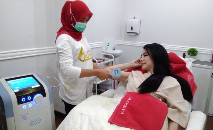 Tampil Bak Kim Kardashian dengan Hollywood Sculpting
