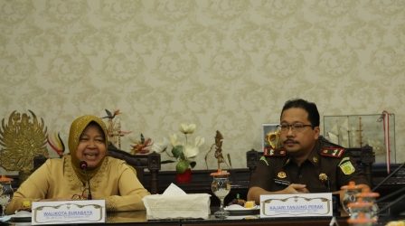 Setelah Kejari Surabaya, Wali Kota Risma juga Berikan Penghargaan Kejari Tanjung Perak