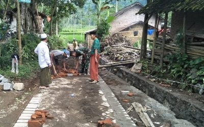 Satgas TMMD Kodim 0824/Jember Bangun Drainase Untuk Warga