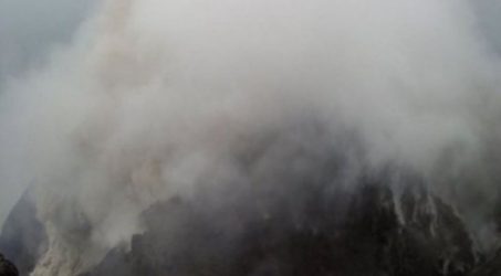 Awas, Merapi luncurkan Wedus Gembel sejauh 1.250 meter