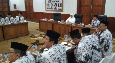 Tekan Hoax, Gubernur Ajak PGRI Tekankan Pendidikan Karakter