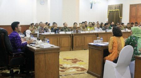 Wagub Emil Minta OPD Jadikan Jatim Tetap Terbaik