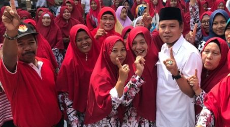 Syaifudin Zuhri  dan Warga Sememi  Gelar Doa Bersama