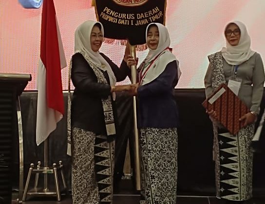 Lestari.,SST.,SH.,M.Kes. kini pimpin IBI Jawa Timur