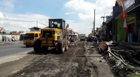 H – 10 Lebaran, Pengerjaan Rekonstruksi Jalan Nasional di Jatim dihentikan