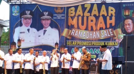 Siapkan 30 Stand Gratis, Dinas Koperasi dan UMKM Jatim buat Bazar Murah Ramadhan Sale