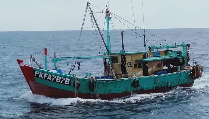 KKP Tangkap 2 Kapal Filipina Pencuri Ikan di Laut Sulawesi