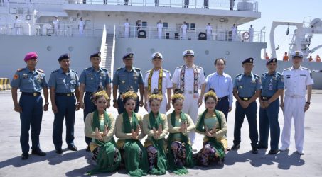 Prajurit Petarung Yonmarhanlan V Amankan Kapal Perang China Hai Yang 25