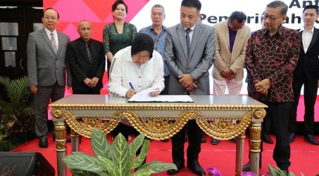 Wali Kota Risma Siapkan 104 Beasiswa Ubaya Lengkap dengan Jaminan Pekerjaan