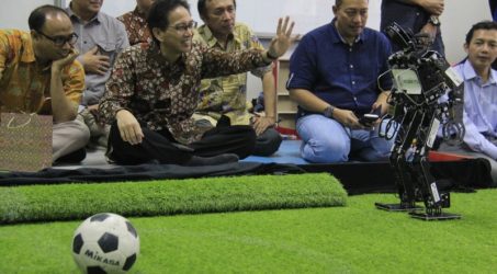 Tim Robot ITS Siap Raih Juara di Ajang Nasional dan Internasional