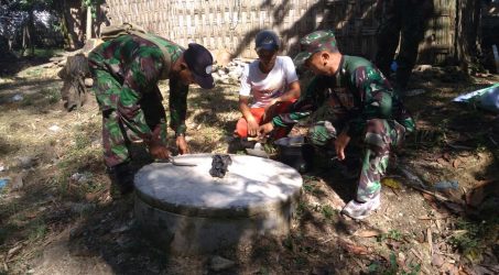 Dorong prilaku warga hidup bersih,  Kodim Bojonegoro buatkan ratusan Jamban Keluarga