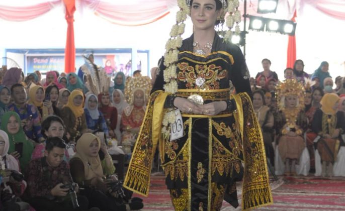 Arumi Bachsin Hadiri Puncak Peringatan HKG-PKK Tingkat Nasional ke-47 di Padang