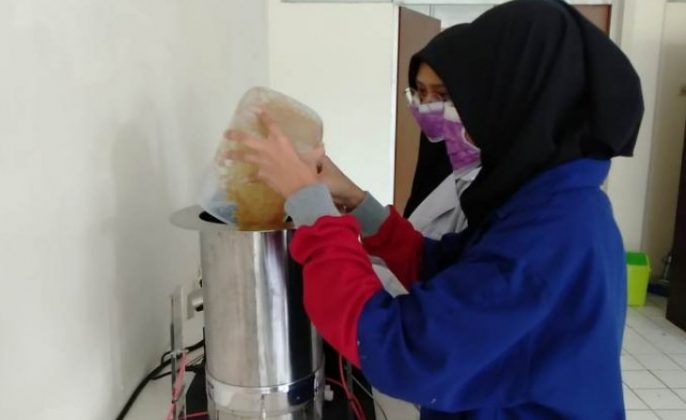 Kertas berbahan limbah biomasa ala Mahasiswa Universitas Brawijaya