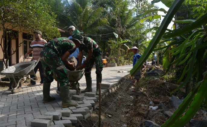 Warga 2 Desa Sampaikan Terima Kasih ke Satgas TMMD Kodim 0852