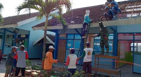 Satgas TMMD 105 Bojonegoro Rehap SDN Tondomulo II
