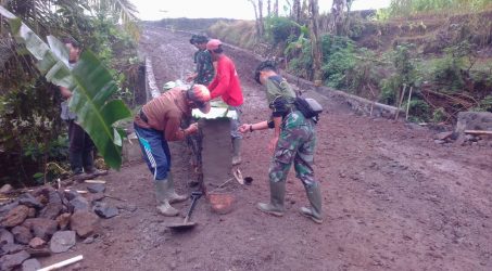 Renovasi RTLH Rampung, Satgas TMMD 105 Banyuwangi Fokus Pembangunan Jalan