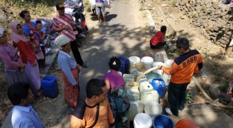 Delapan desa di Situbondo mulai kekurangan air bersih