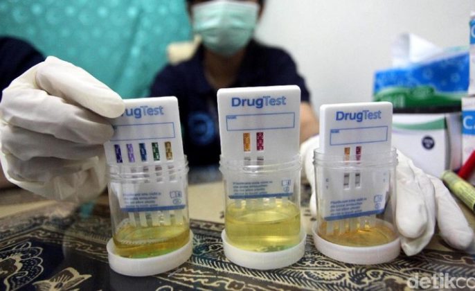 Pasangan yang mau Menikah akan dites Urine
