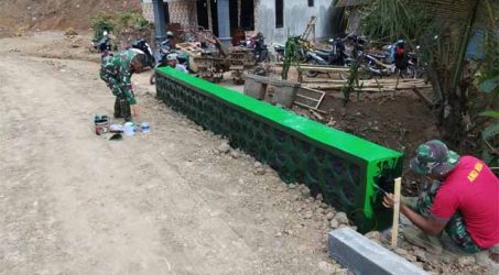 Warga Bangga Dengan Jembatan Karya Satgas TMMD Kodim 0825/Banyuwangi