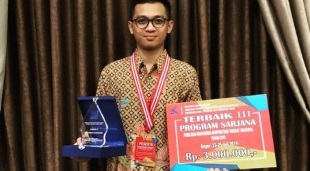 Mahasiswa ITS Raih Terbaik Ketiga Pilmapres