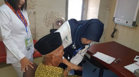 Rail Clinic KAI Daop Madiun beri Pengobatan Gratis 