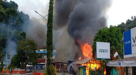 Aksi Demonstrasi di Fakfak Papua Barat, Massa Bakar Pasar