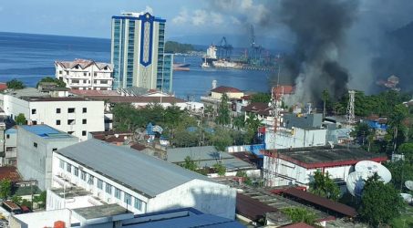 Pascarusuh Jayapura Lumpuh: Toko Tutup, Sekolah dan Pemerintahan Libur