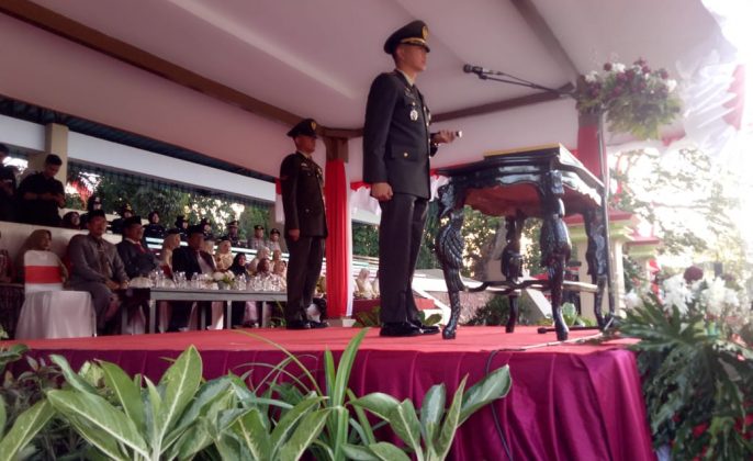 Sebelum Pindah Tugas Dandim 0829 Jadi Irup Penurunan Bendera Pada Peringatan HUT ke-74 RI di Bangkalan